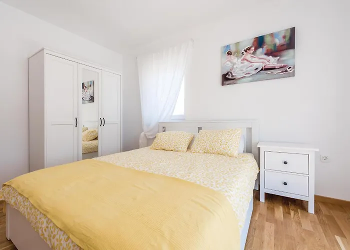 Three-bedroom In * Pakovo Selo