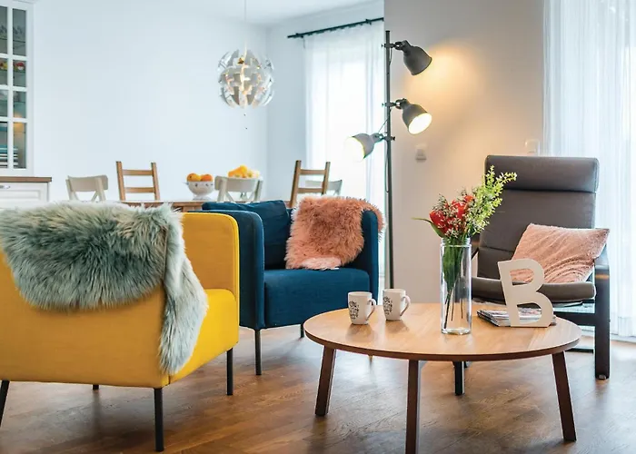 Three-bedroom In Holiday home *