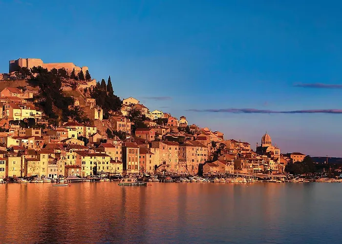 Three-bedroom In Holiday home Pakovo Selo